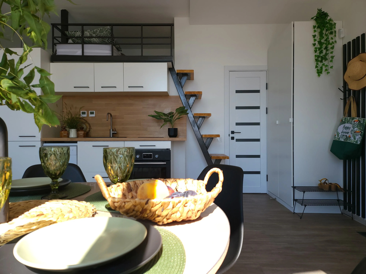 Апартаменты Красная 15