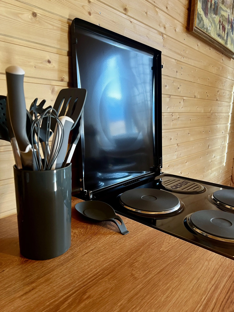 Шале Tanhum House