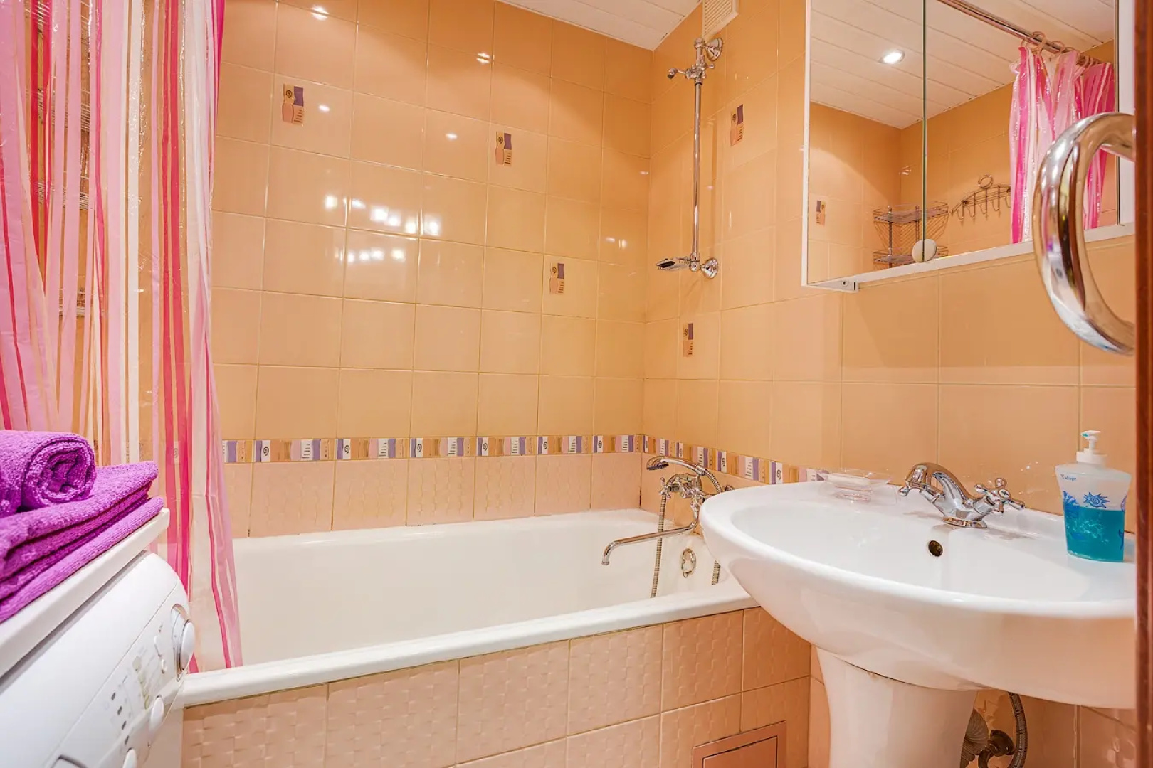 Апартаменты Like Home Aparts Енотаевская 10к2