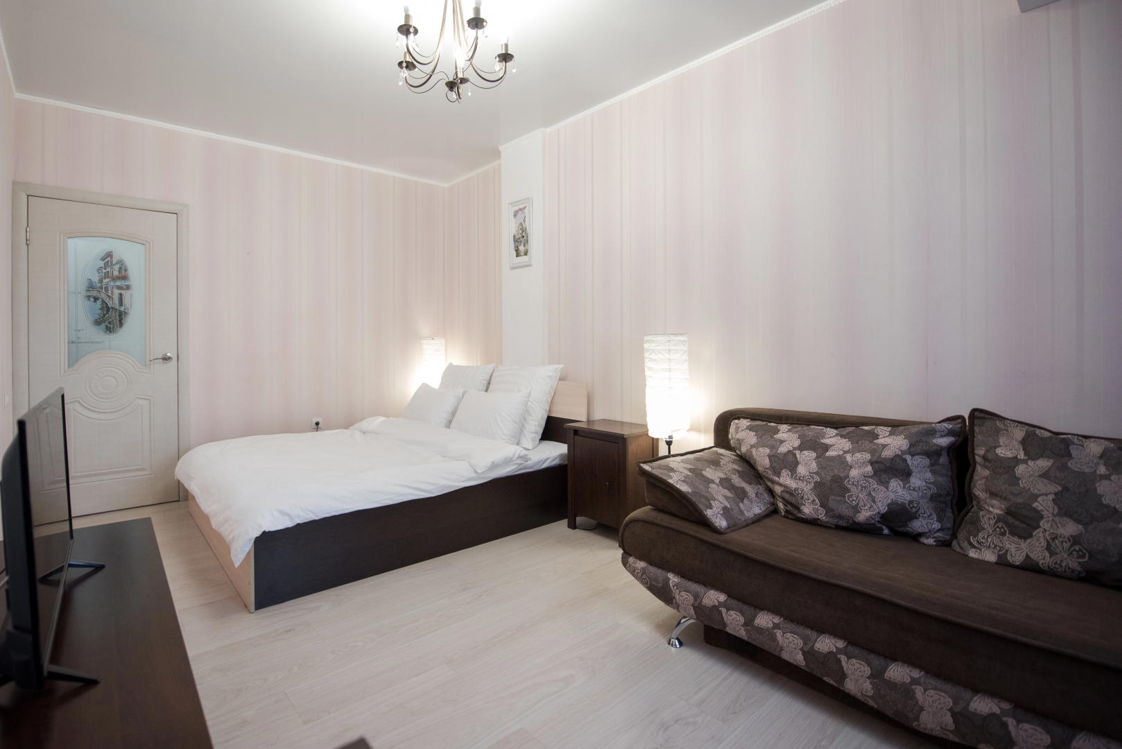 Апартаменты Smile Apartments с Балконом в Золотом Квадрате ЗЖМ
