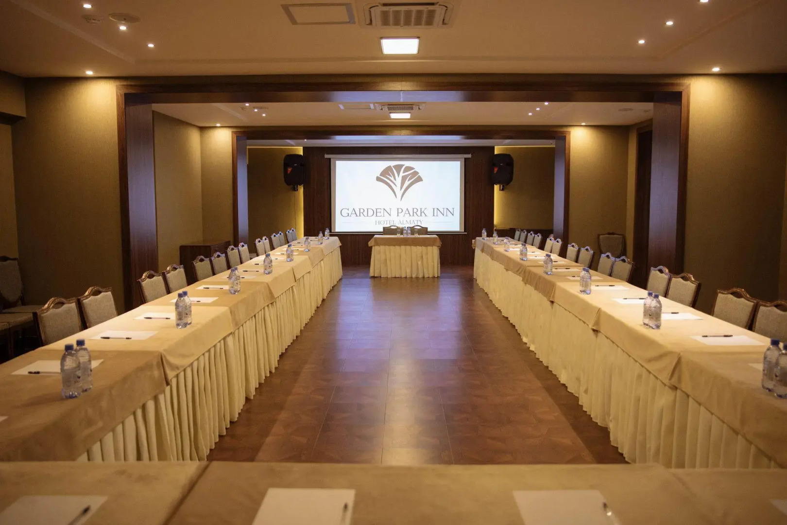 Отель Garden Park Inn