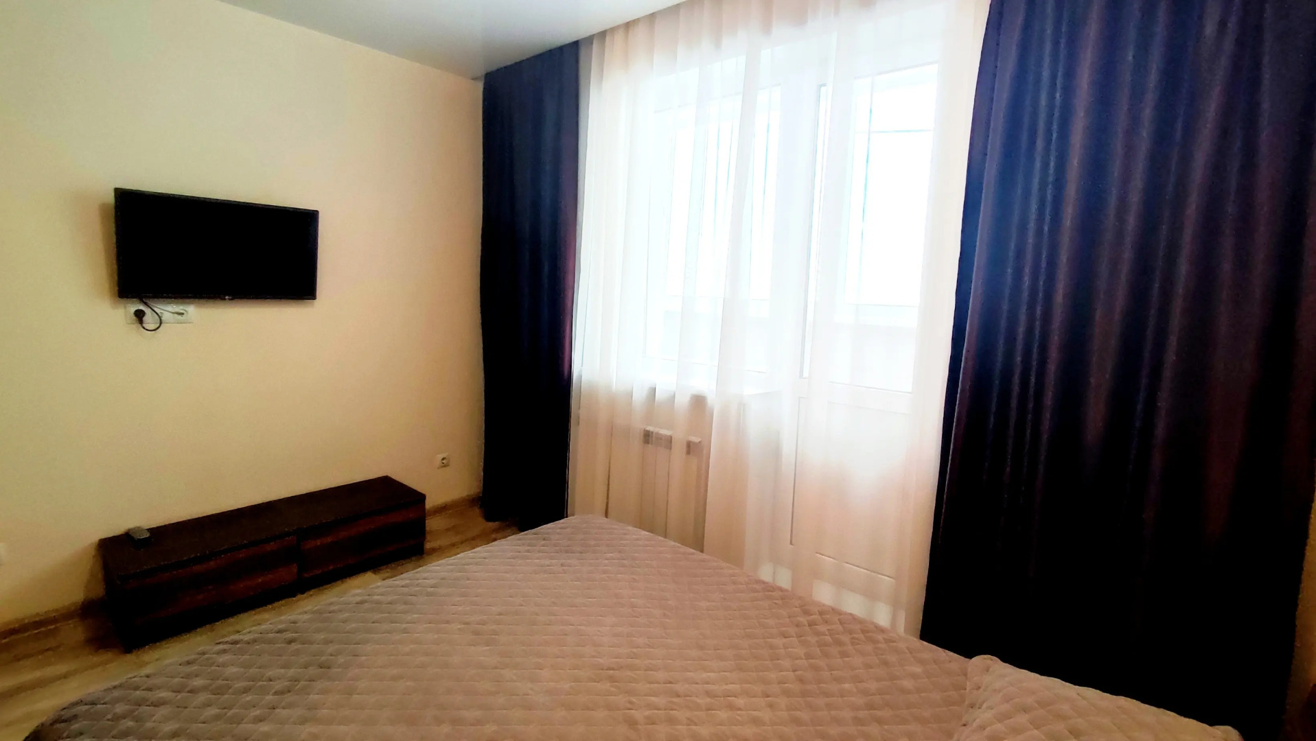 Апартаменты Фрунзе 49 этаж 20