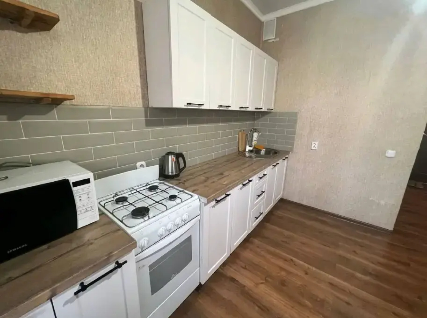 Квартира на Толстого 25