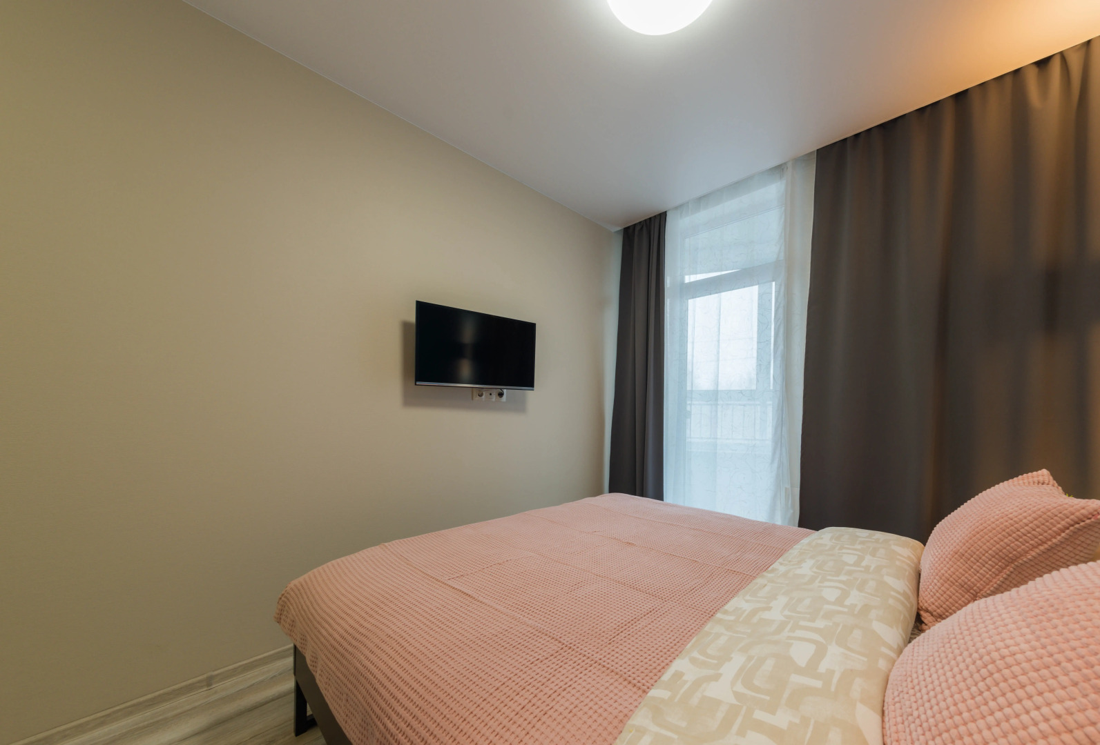 Апартаменты Жить Хорошо в 10 минутах о МЕТРО + Wi-Fi