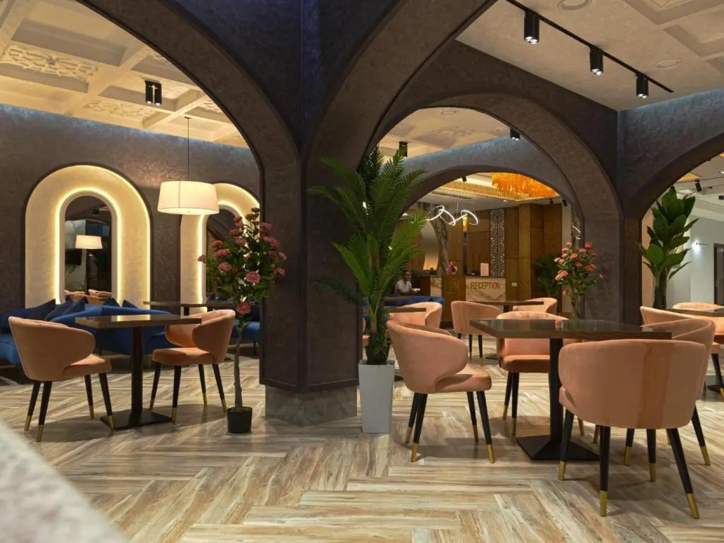 Отель Paradise Plaza Luxury