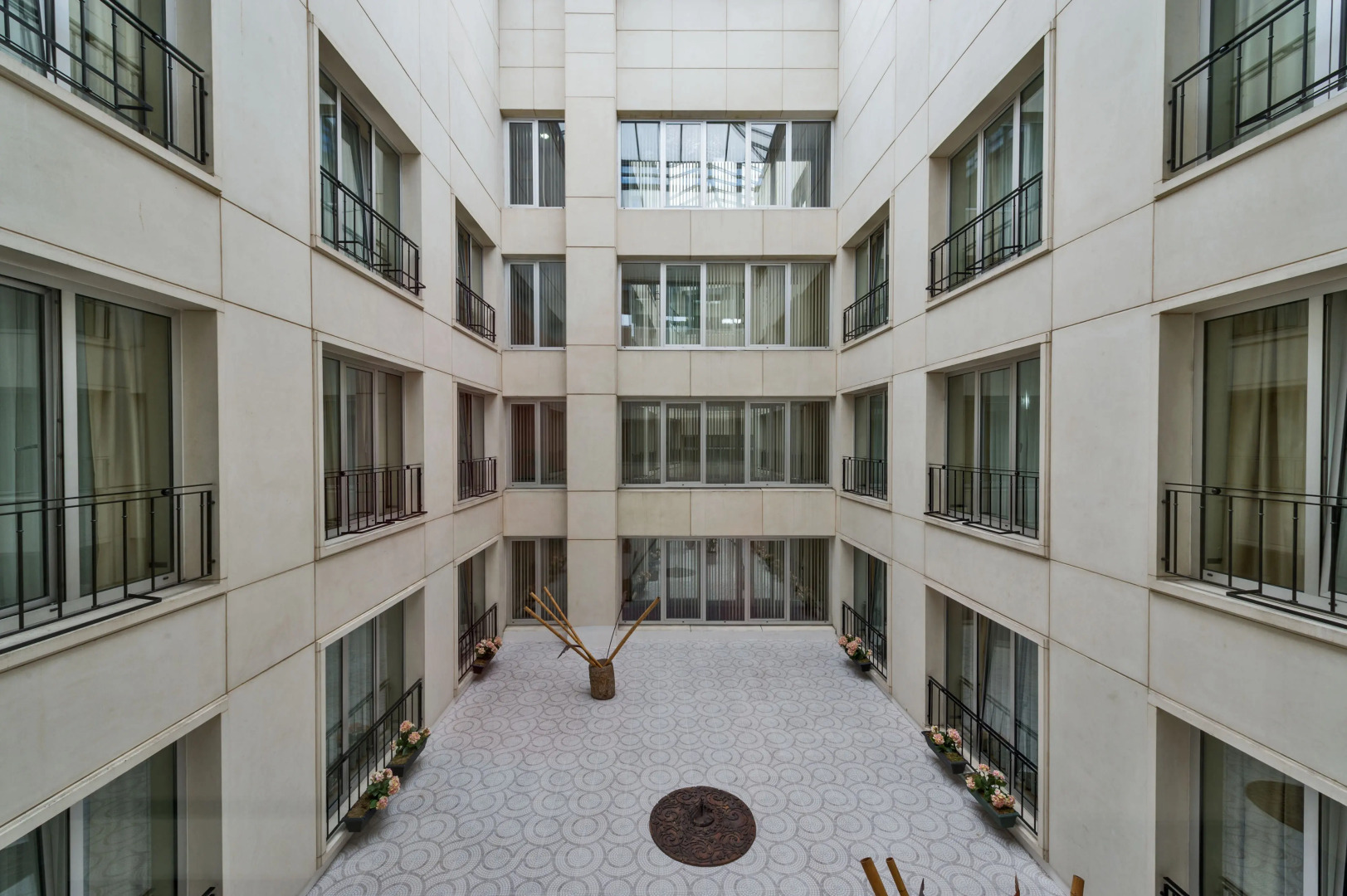 Отель Beyaz Saray