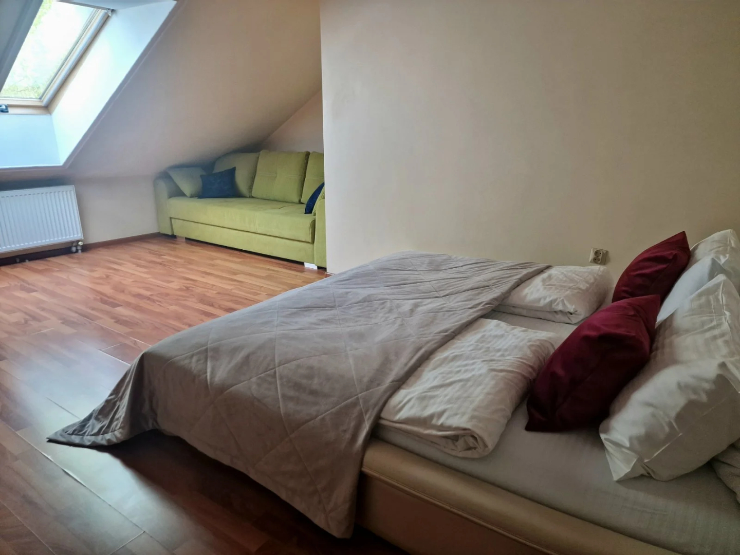 Апартаменты Трёхкомнатный Пентхаус, Южный вокзал,Колибри#27/13