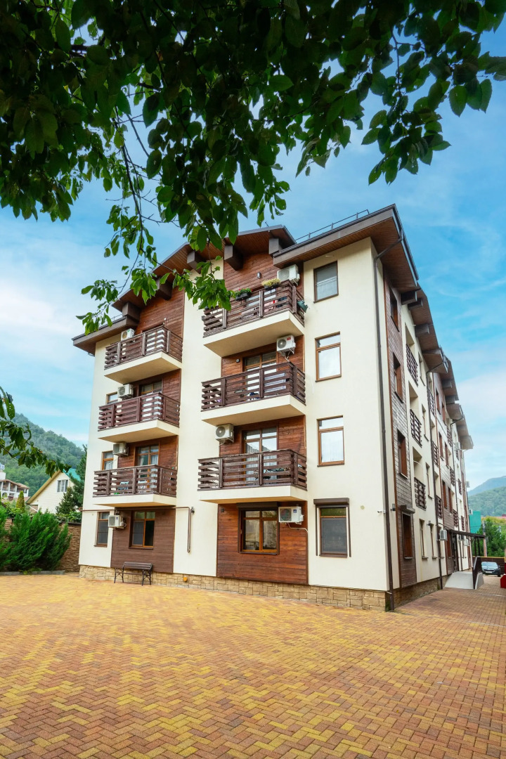 Апартаменты Дизайнерская студия около подъемника