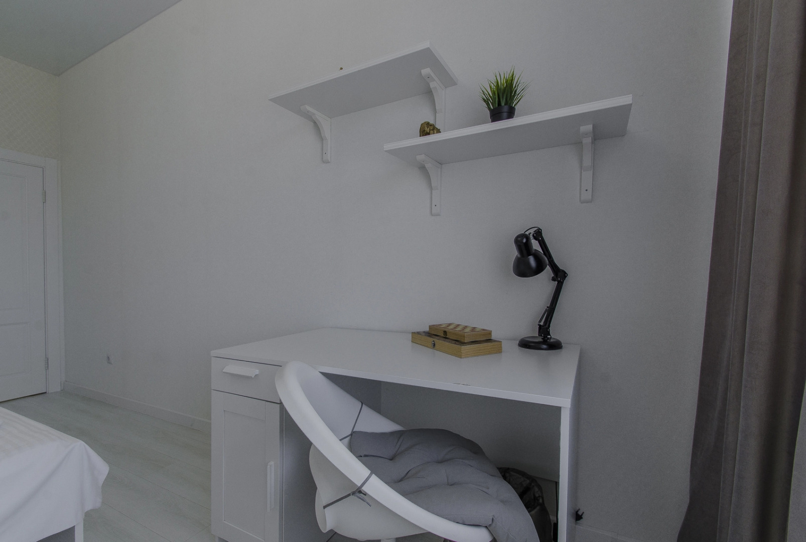 Апартаменты 4 комнатная на заливе