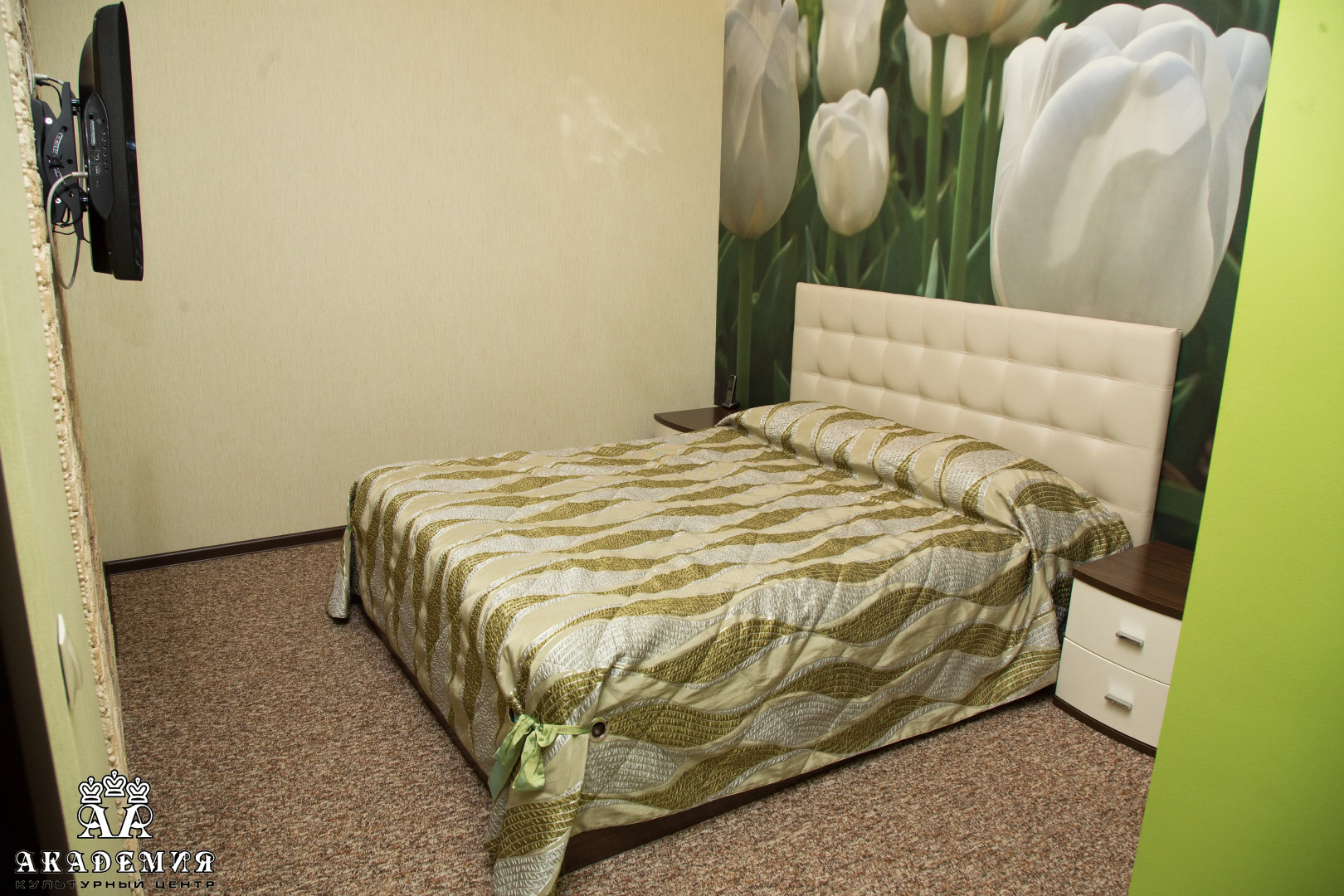 Отель Академия