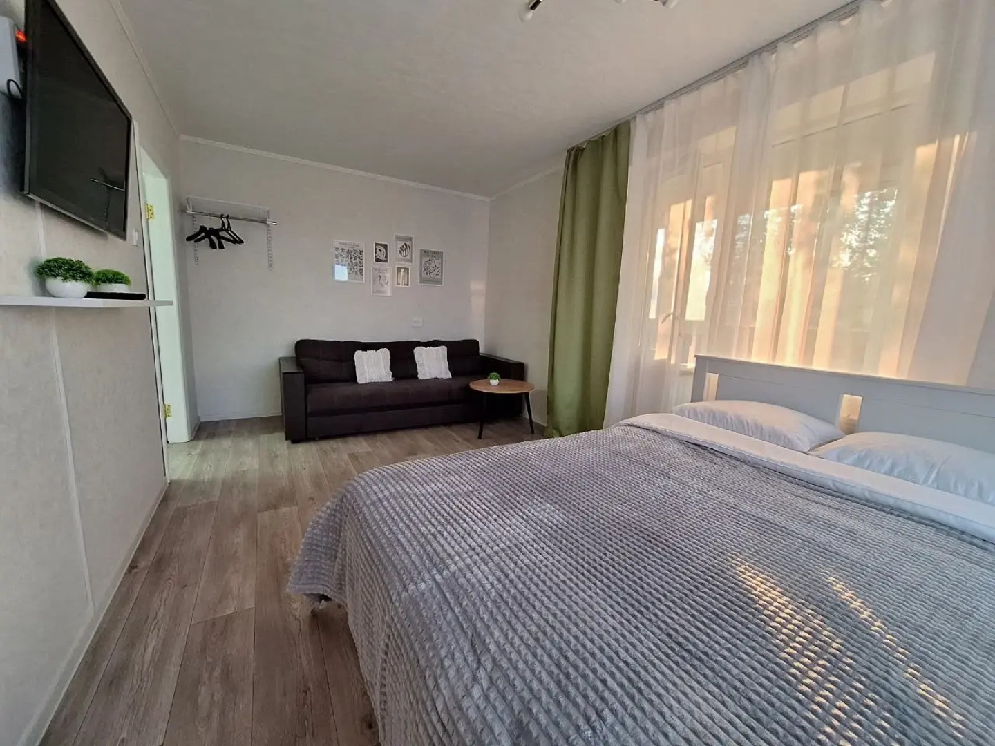 Квартира новая до 4+2 человек "Версаль апартмент"