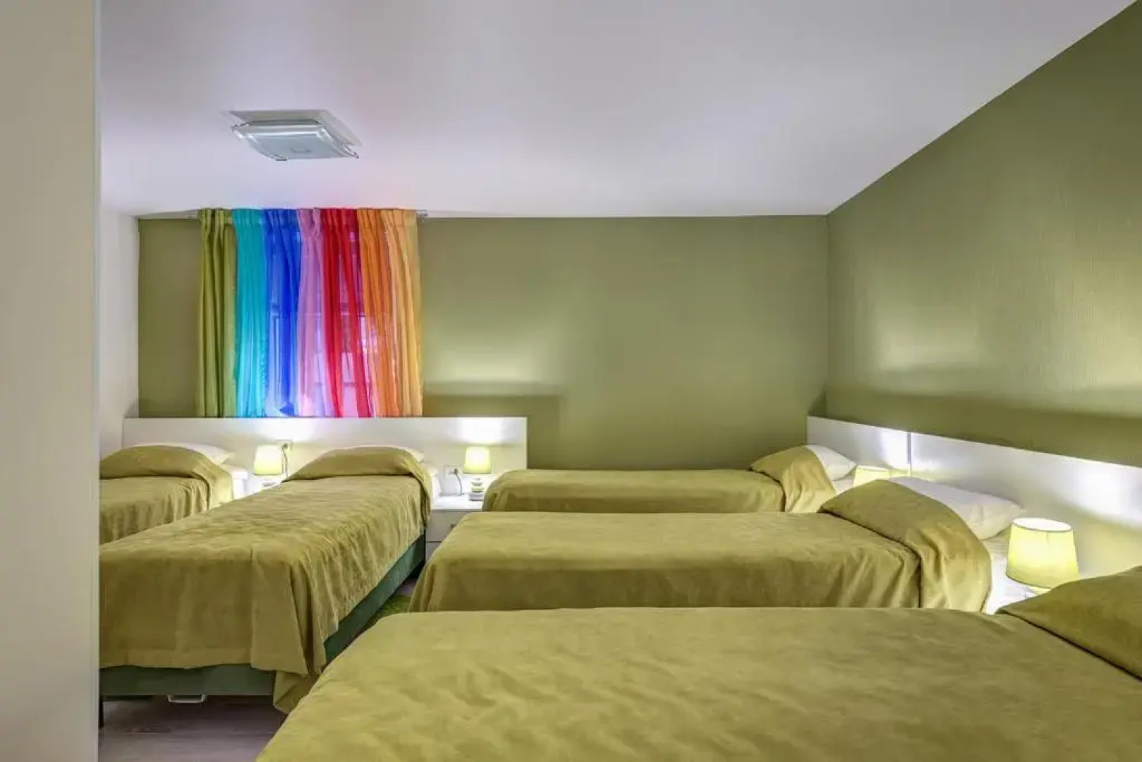 Отель Радуга