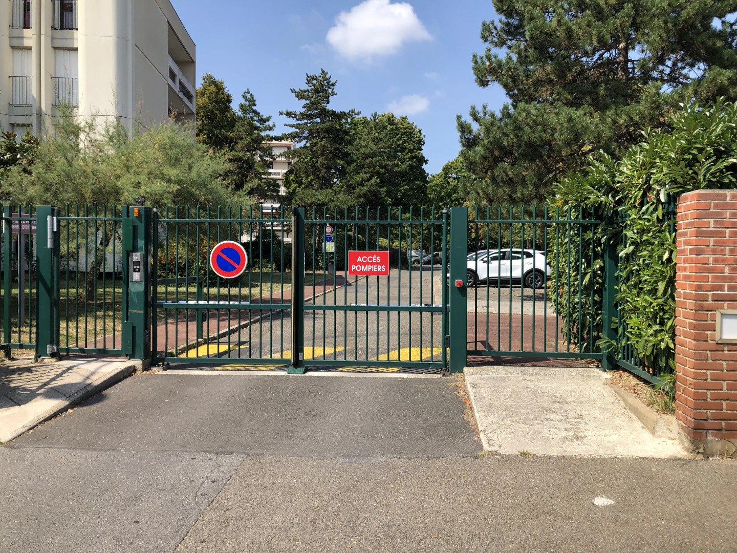 Апартаменты Big Apart Nanterre City