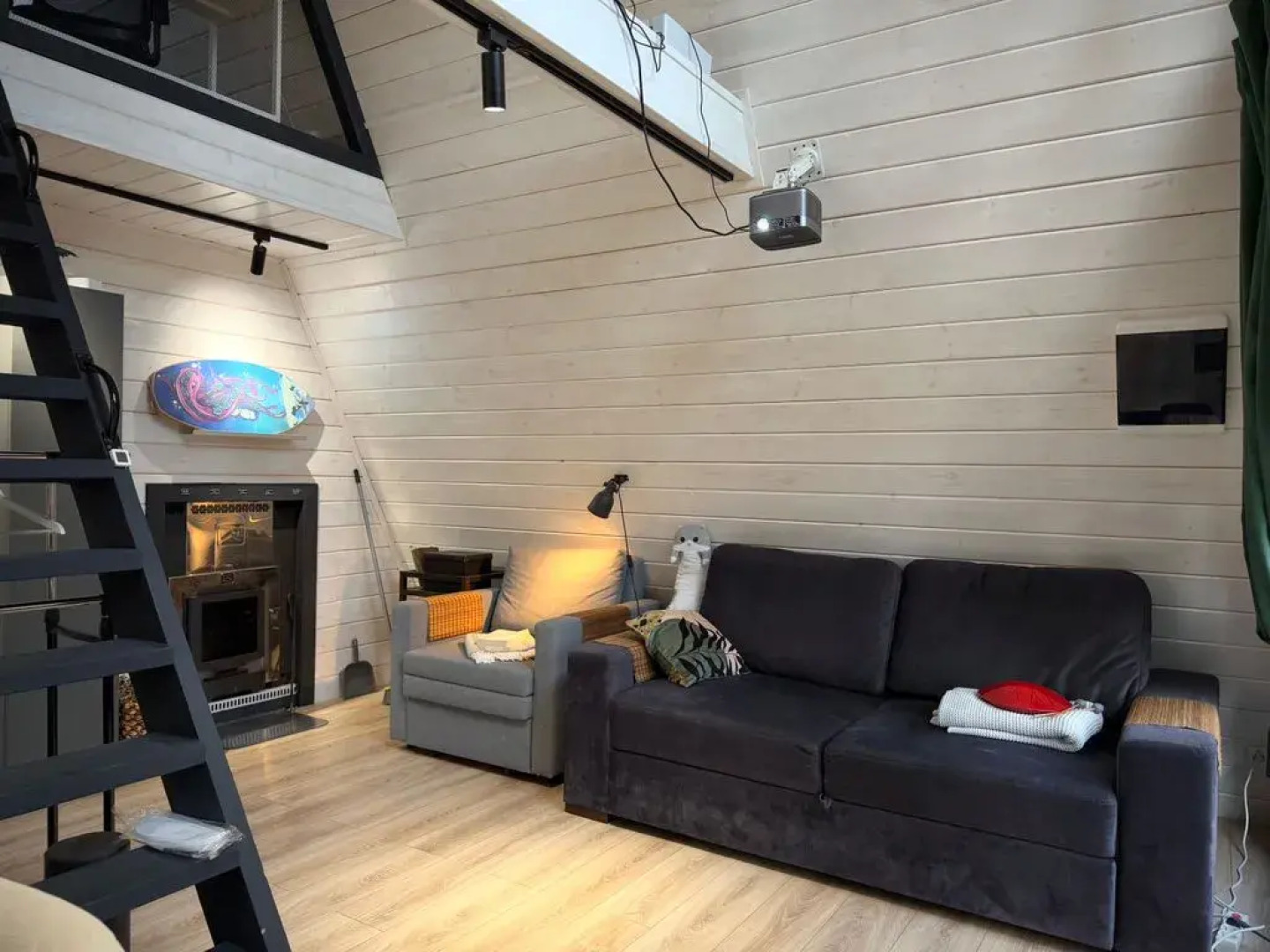 Частный дом с баней в лесу на берегу Истринского водохранилища