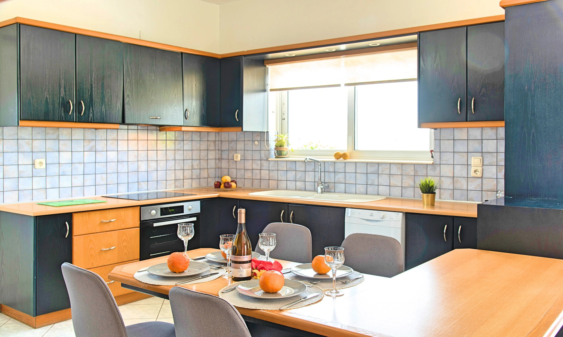 Вилла Chania City Heated Pool