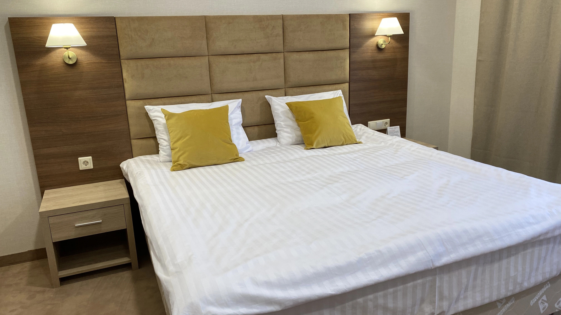 Отель Интурист