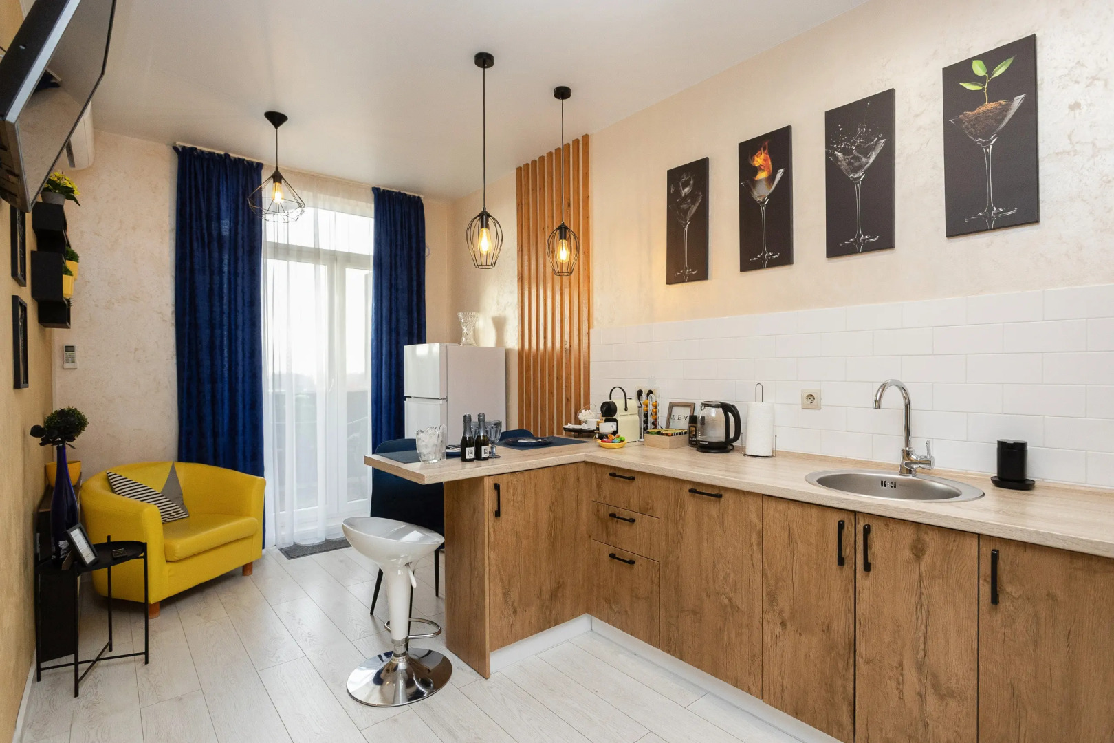 Квартира класса комфоpт плюс с красивым видом из окна в историческом центре города Амалиенау