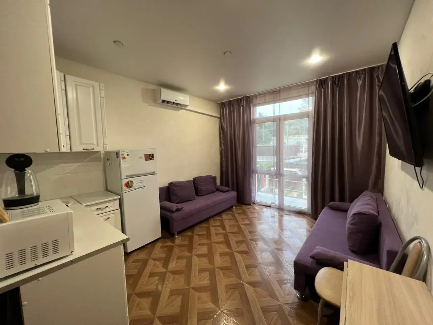 Апартаменты Уютная Cтудия на Веселой от HomeHotelSochi 9