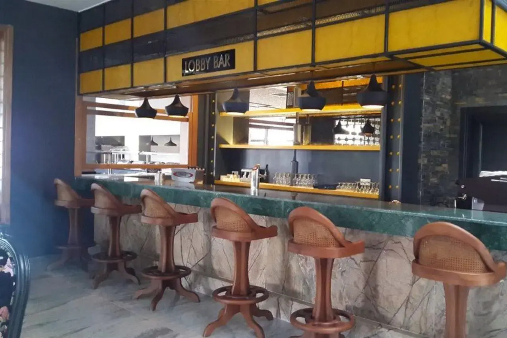 Отель Sey Beach Hotel & Spa