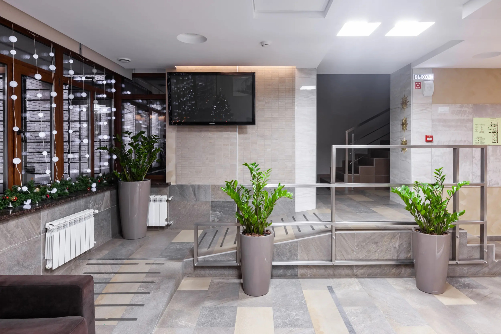 Отель Фурор