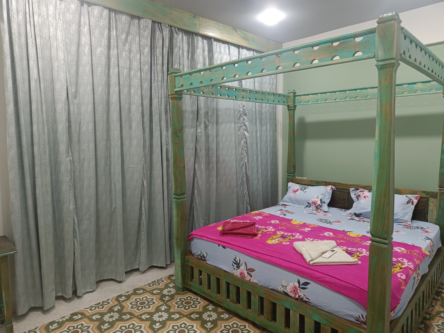 Апарт-отель Lavish Exotic