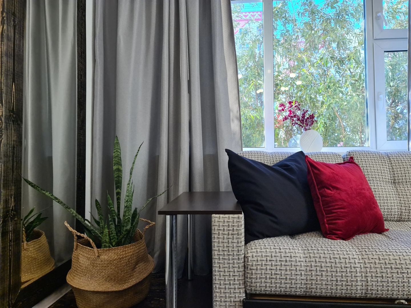 Апартаменты по Интернациональной 3 Комнаты