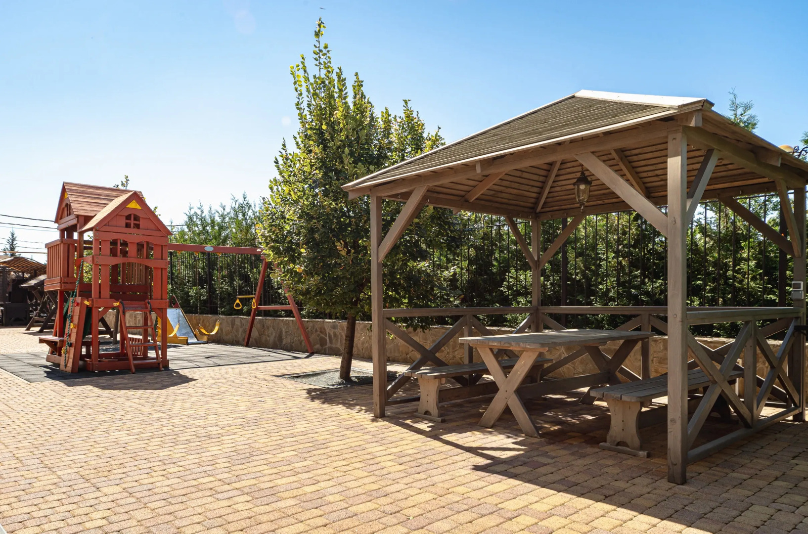 Отель Журавли