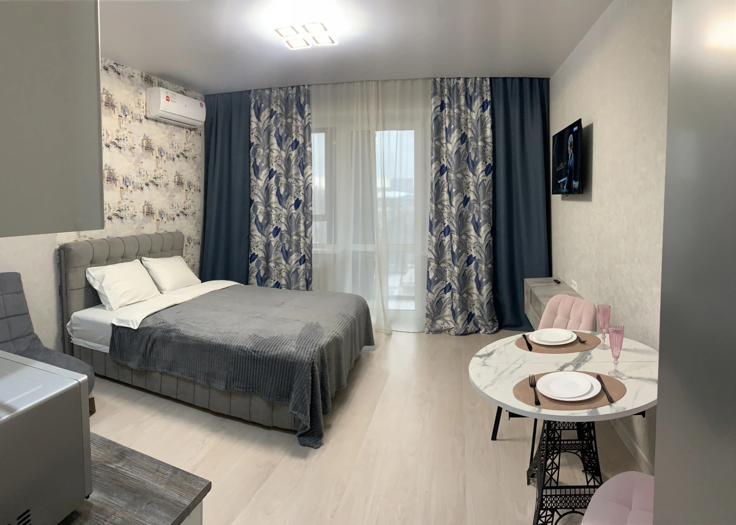 Квартира Большая красивая студия с видом на Обь у метро в ЖК Инские холмы