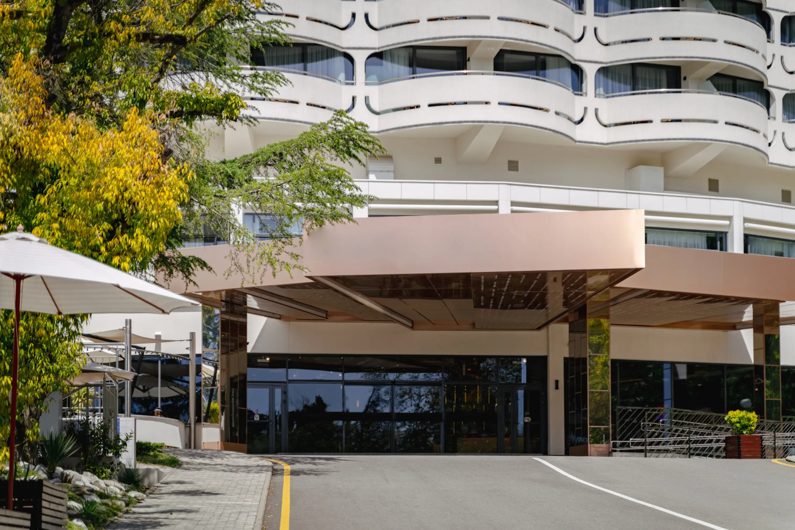 Апартаменты Дизайнерские с бассейном и морем вместимостью от 1 до 3 гостей от собственника