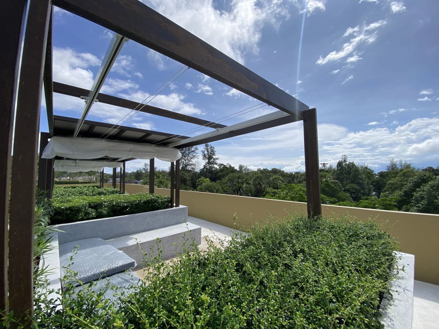 Апартаменты 2-комнатные с бассейном у пляжа Bang Tao LBS-1508