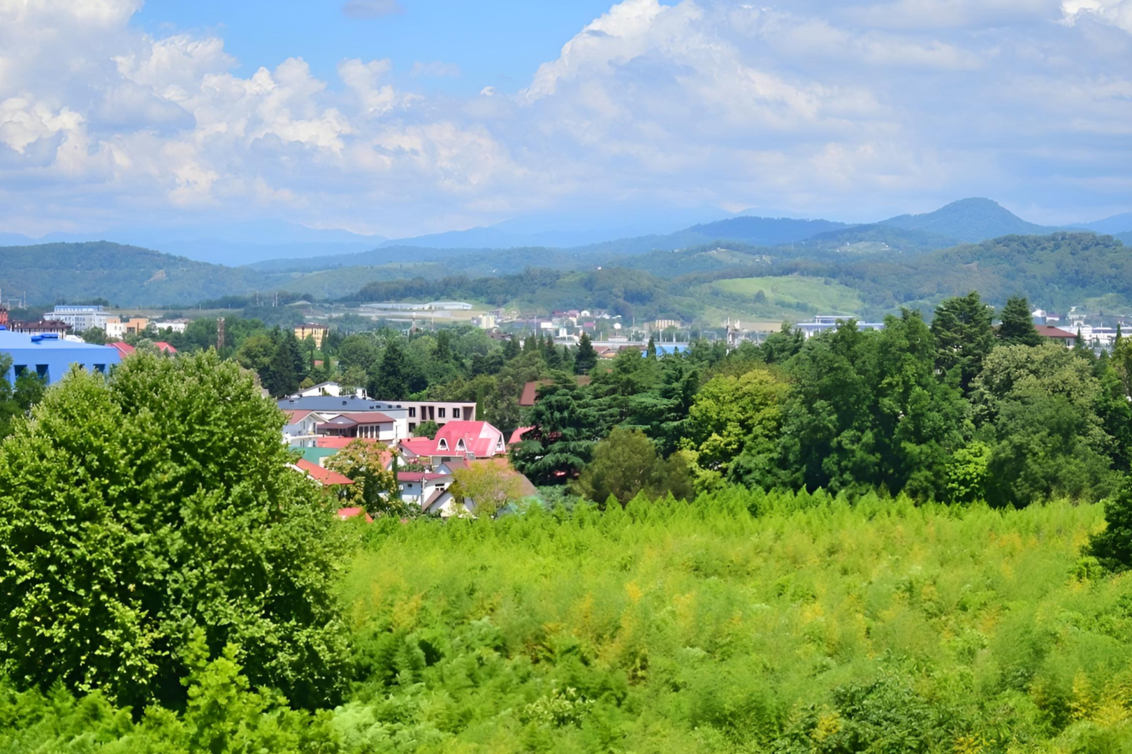 Апартаменты 2х Комнатные с Красивыми Видами на Море и Горы в Сириусе