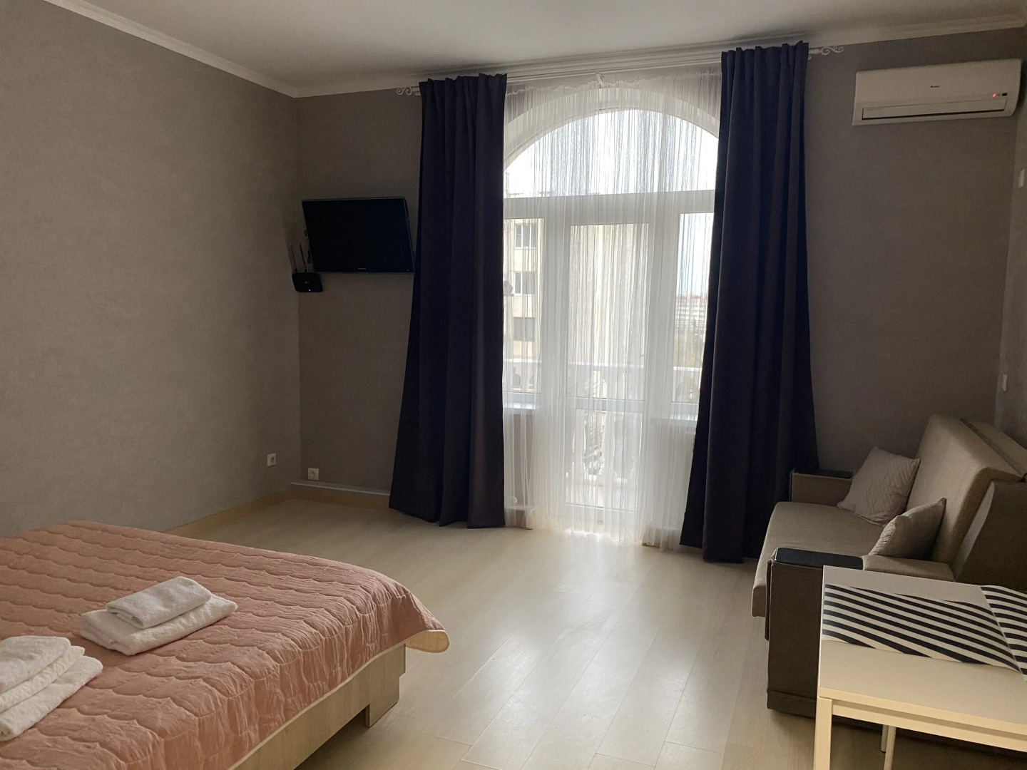 Апартаменты с балконом и видом на море