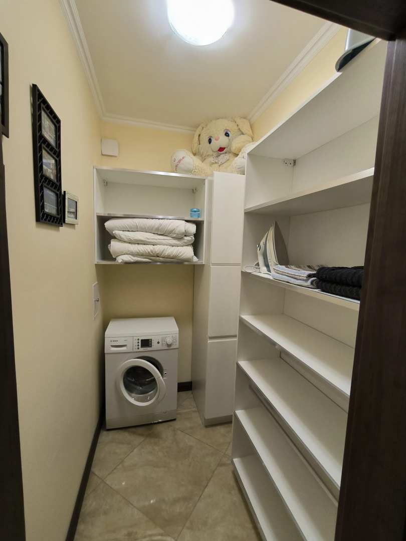 Апартаменты на 8-м этаже в центре, 70 кв. м.