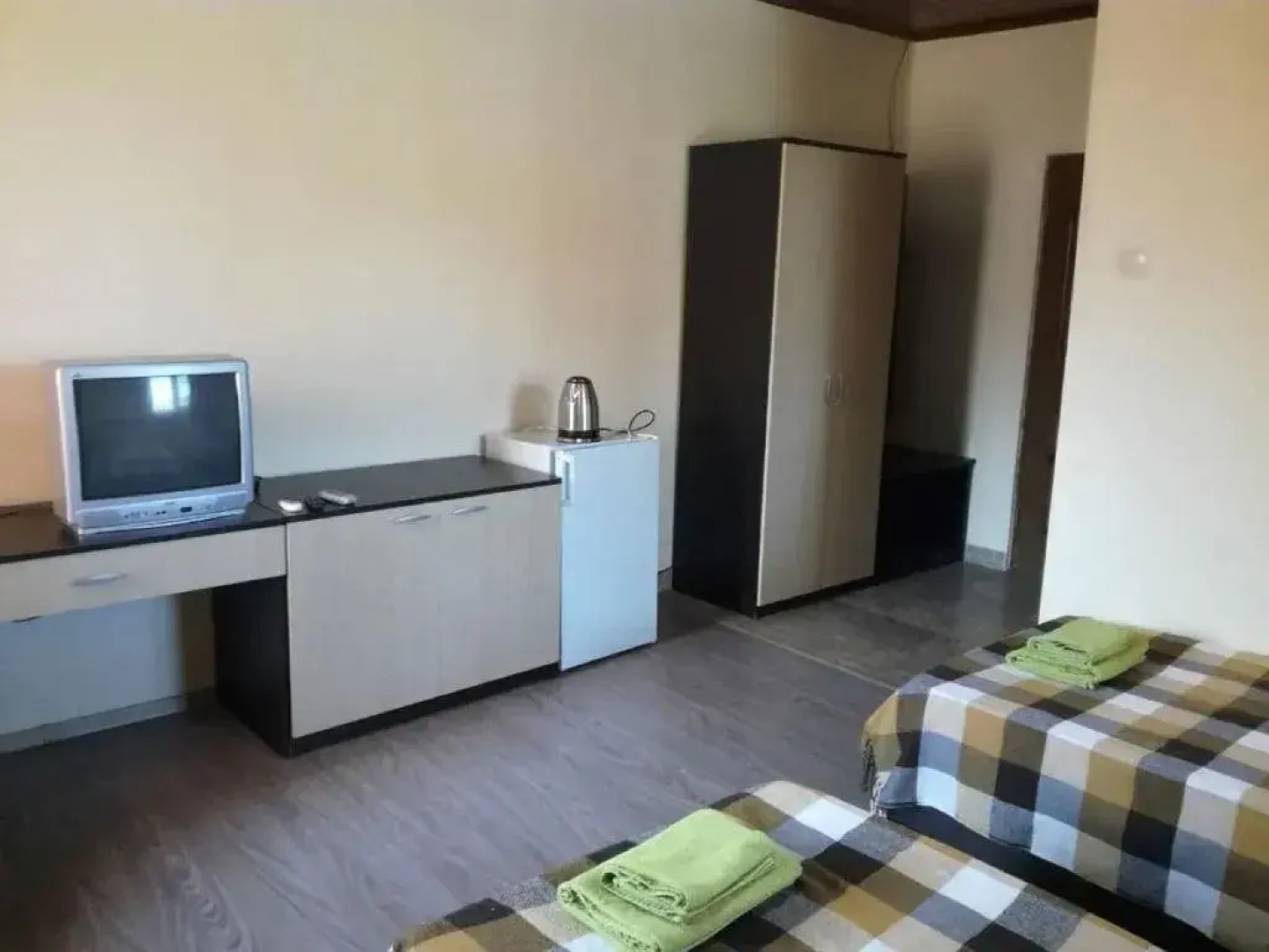 Меблированные Комнаты на Улице Мира 42Б