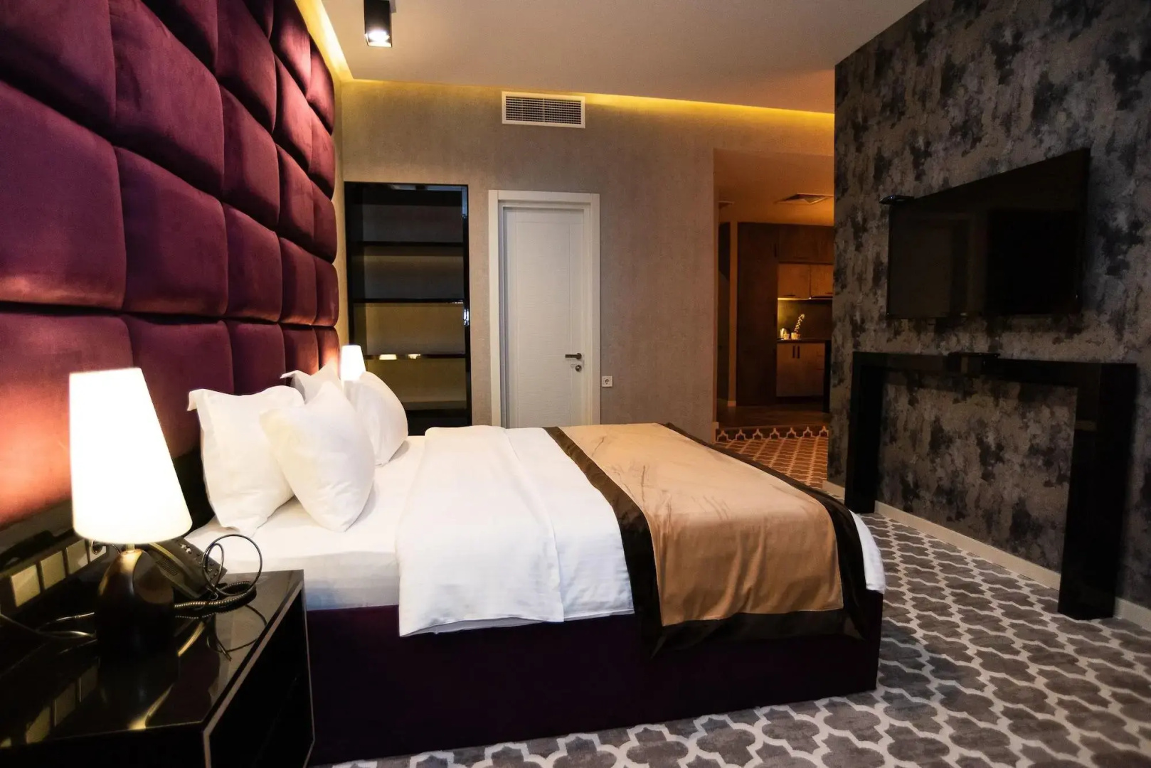 Gallery Art Hotel