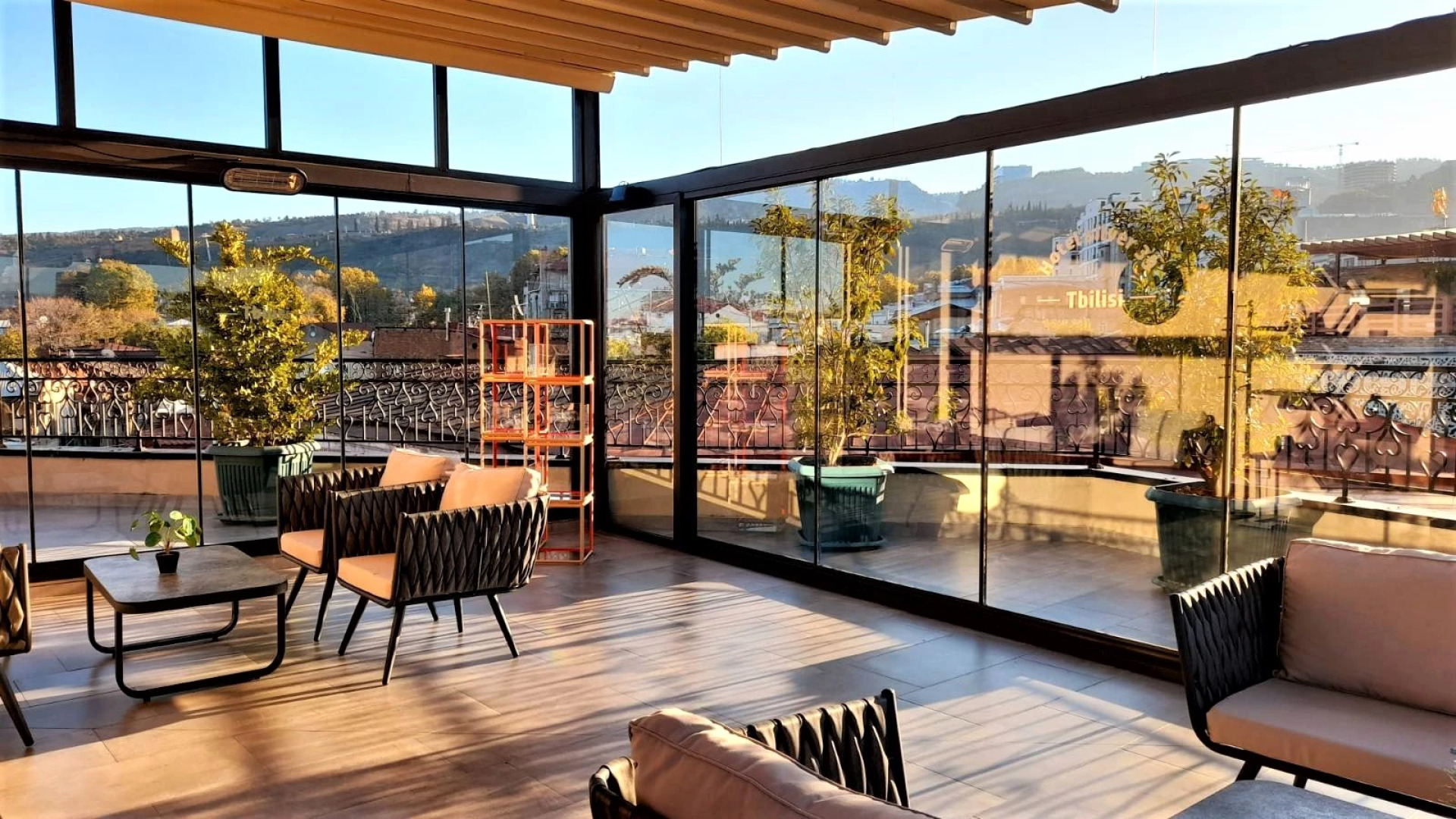 Отель Silver 39  Corner Hotel