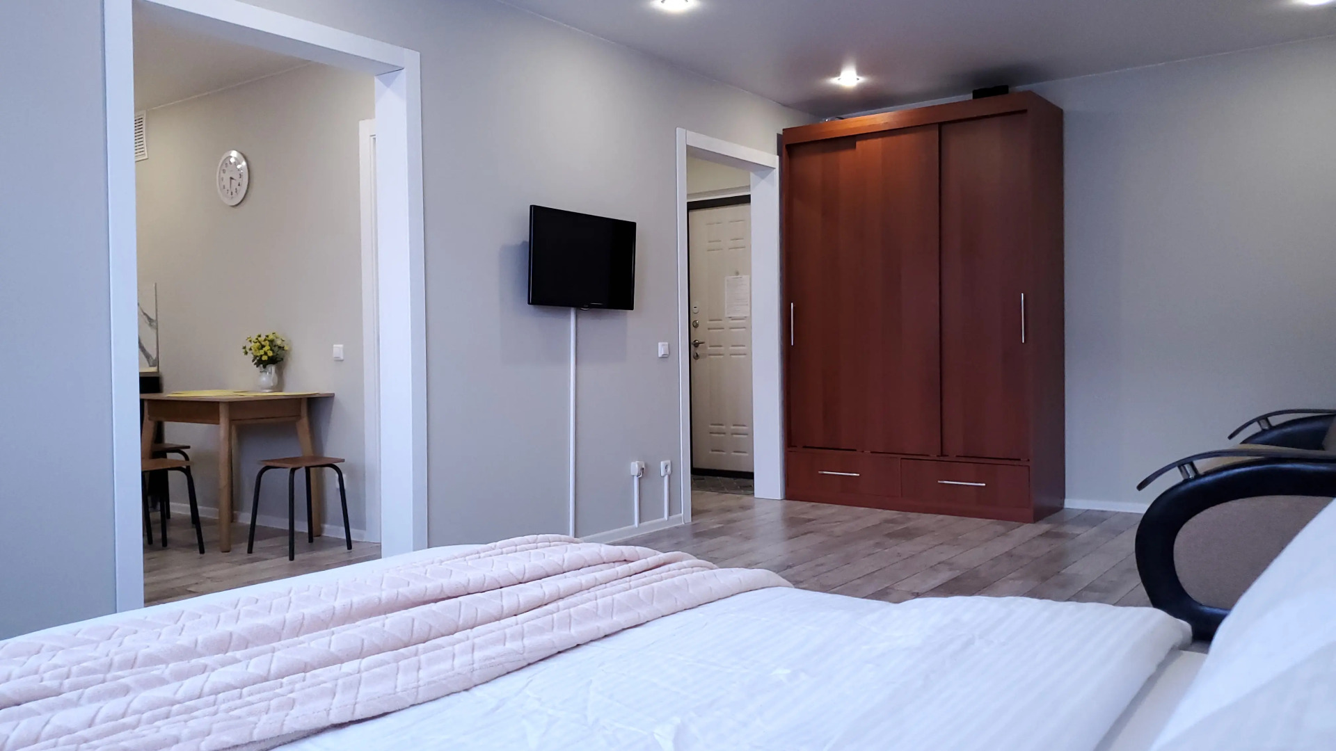 Апартаменты Panda Home возле Мать и дитя