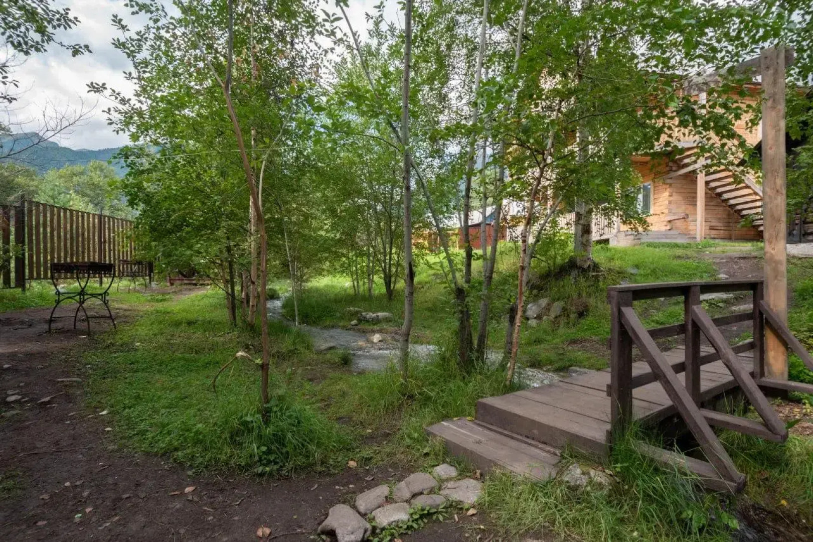 Отель Дом у реки