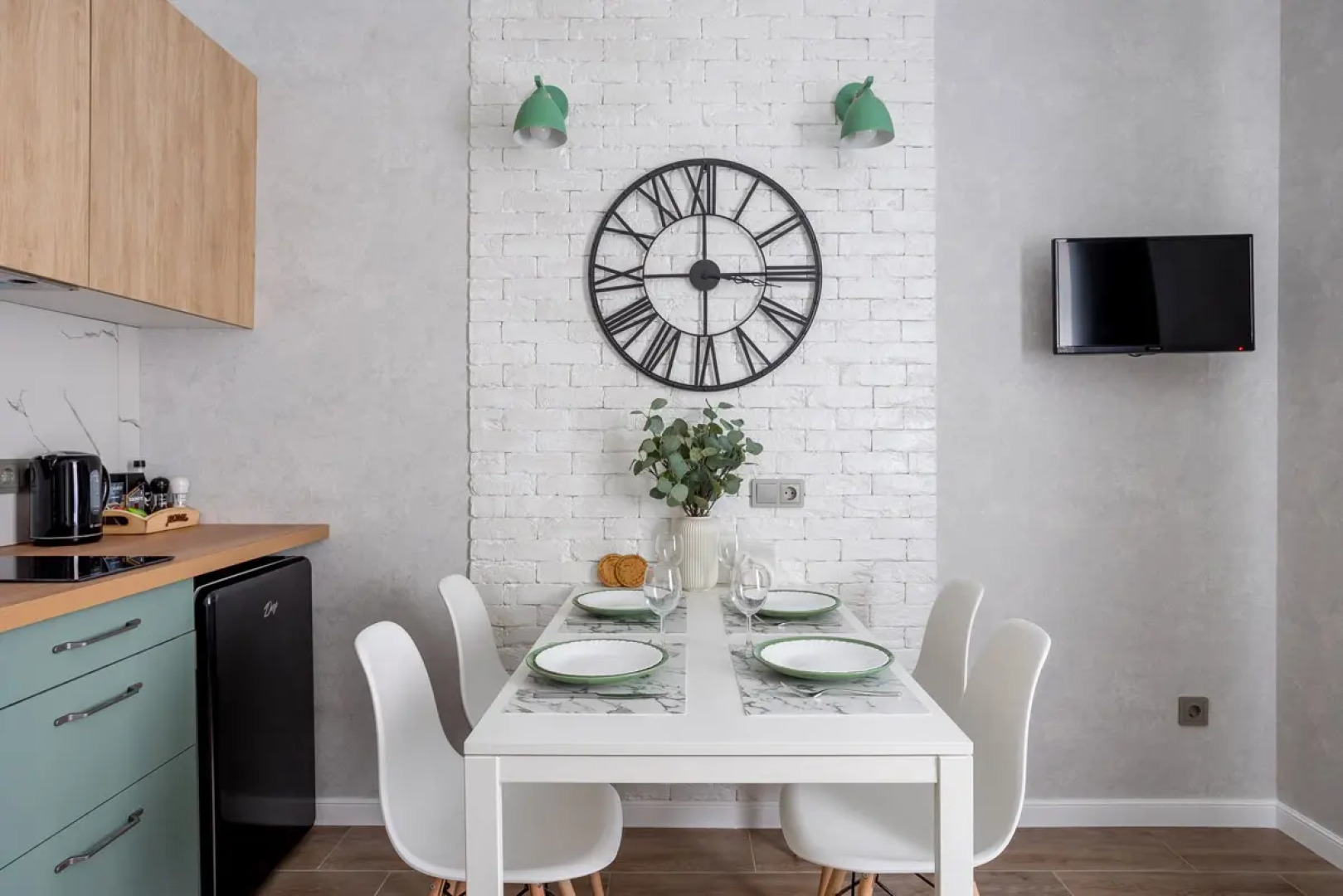 Апартаменты LikeHome Сапфир вблизи парка Галицкого