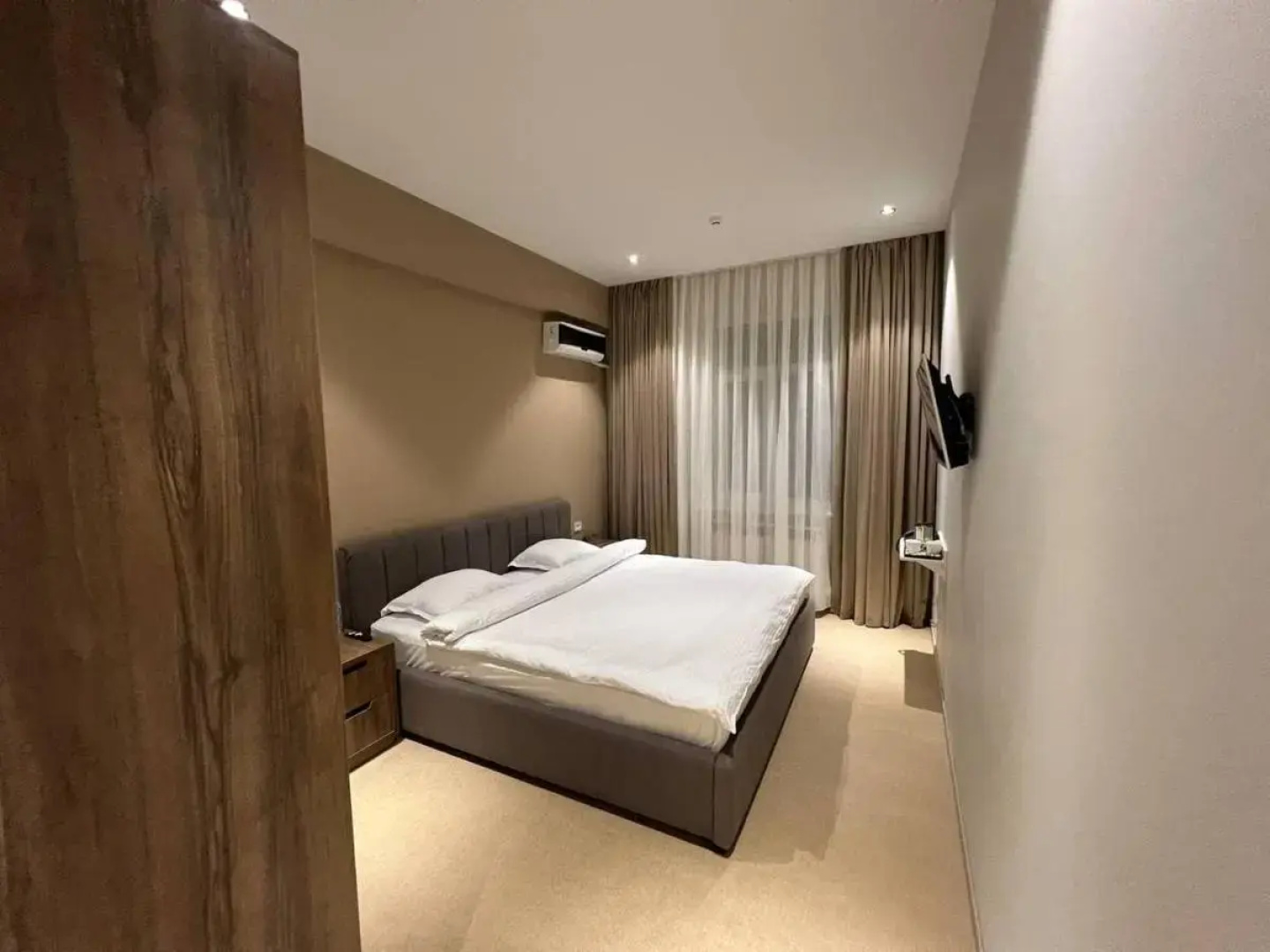 Pana Hotel