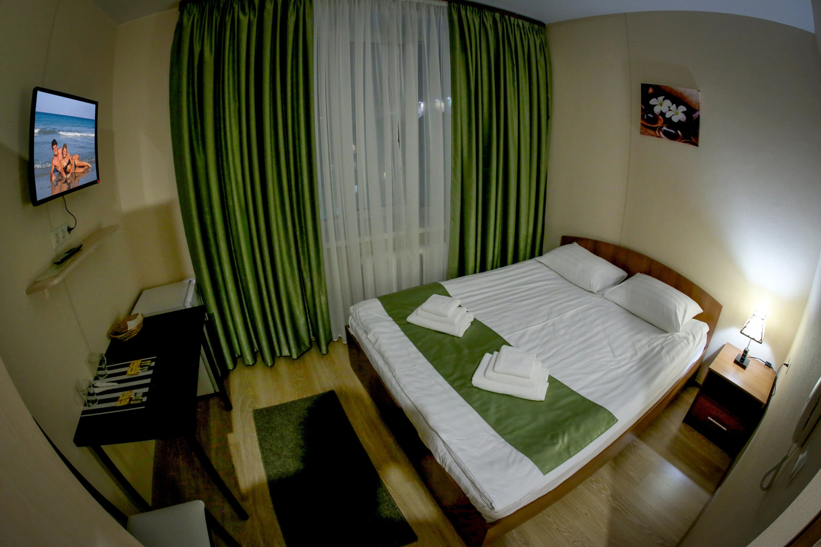 Отель Глобус