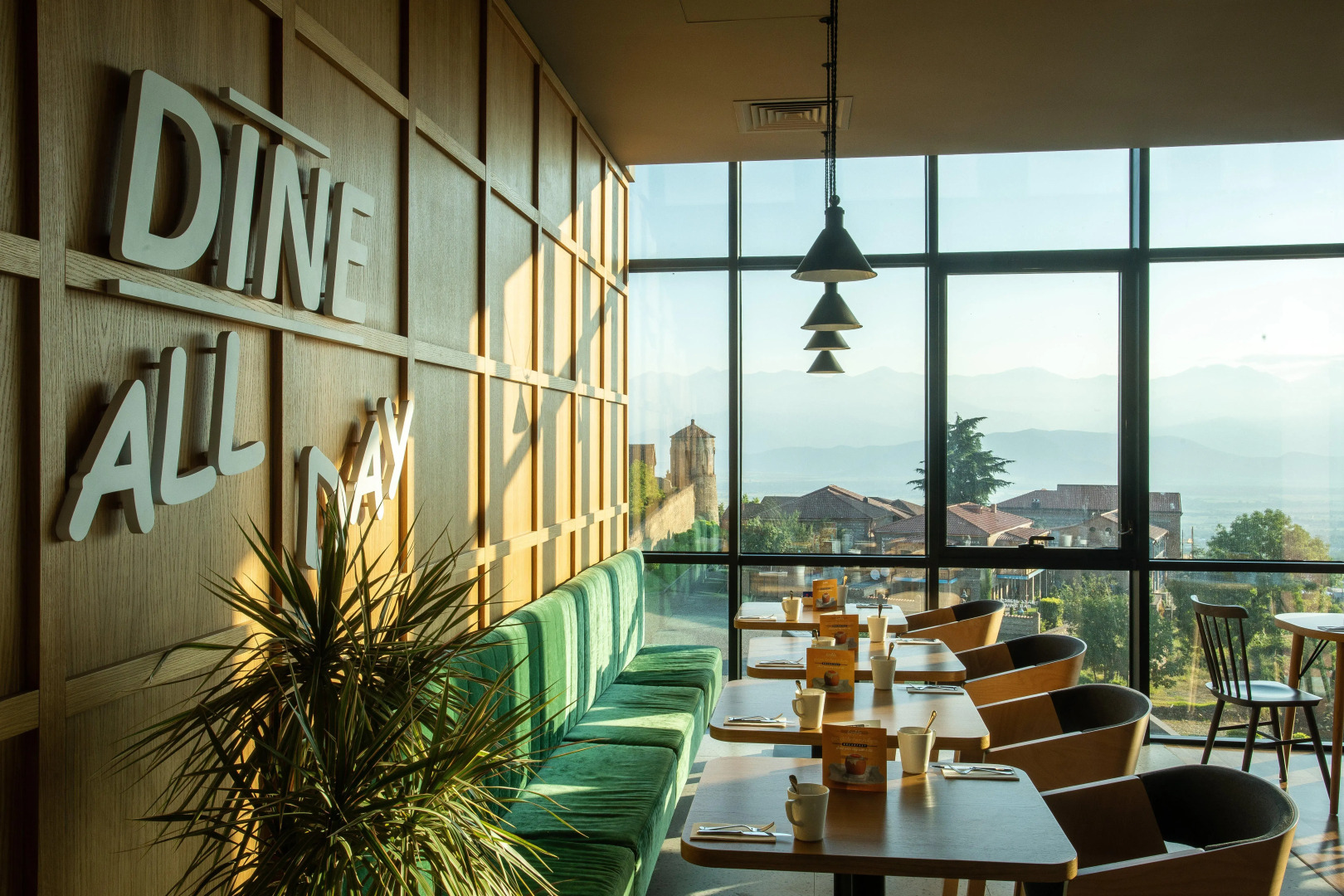 Отель Holiday Inn Telavi, an IHG Hotel