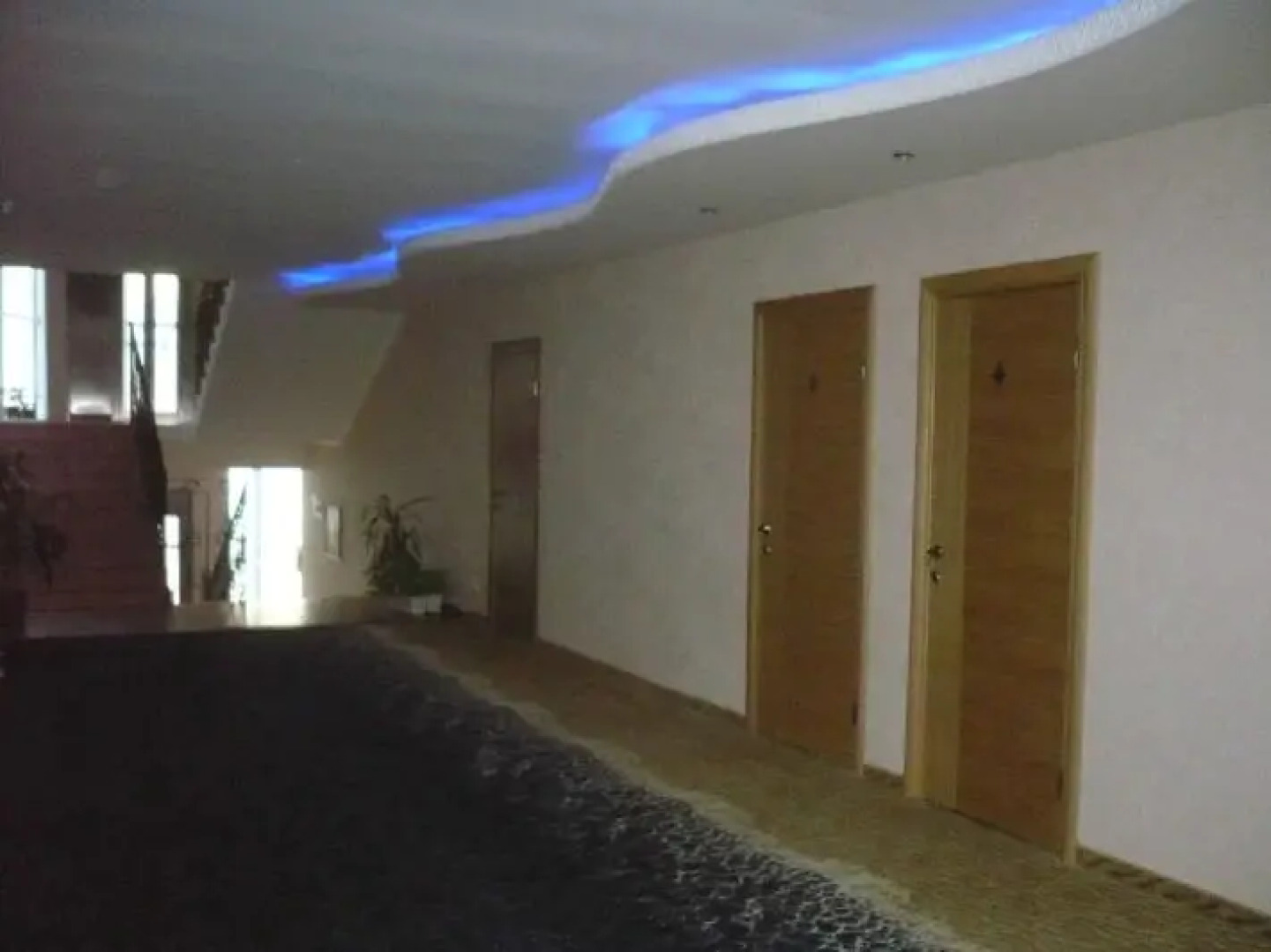 Отель Шторм