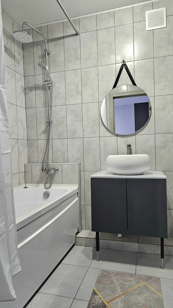 Квартира студия 5-ая просека 125