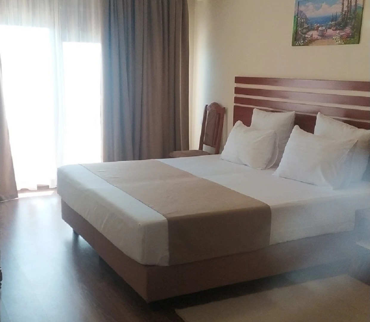 Отель Парадиз