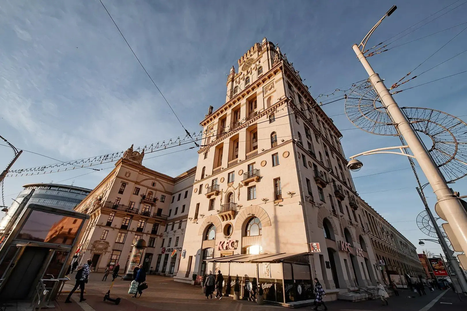 Апартаменты Стильная Студия в Башне Комплекса Ворота в Город