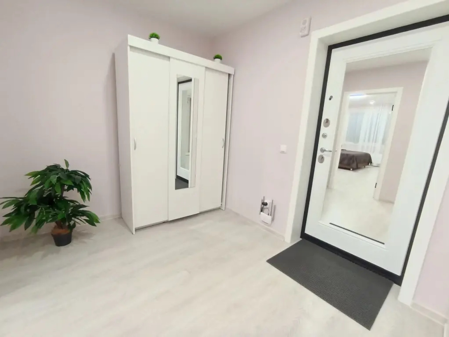 Апартаменты 1-комнатные сети «Все в гости» для 4-х на ул.Кузнецова 97А на 8 этаже