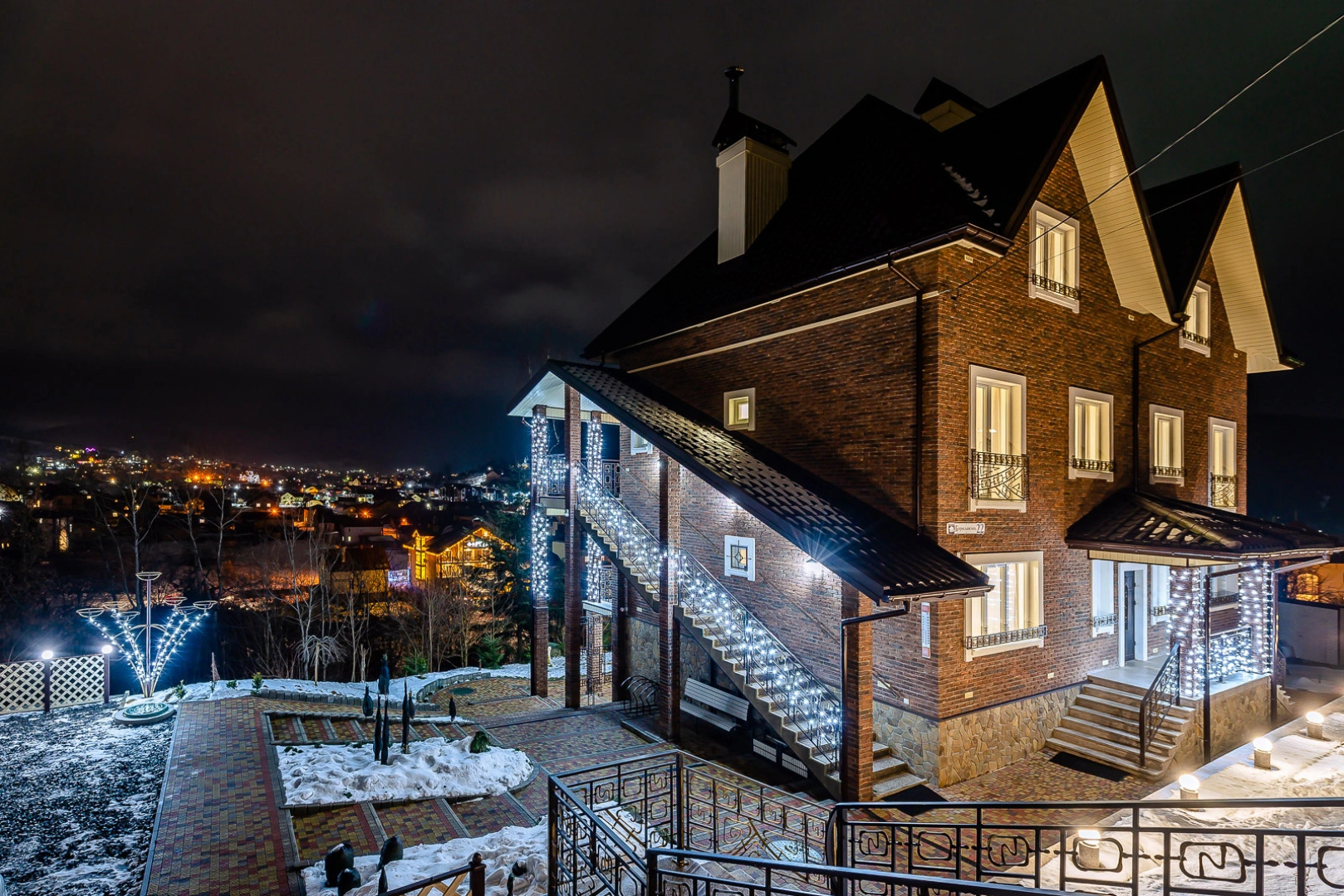 Favar Karpatyi Apart-Hotel