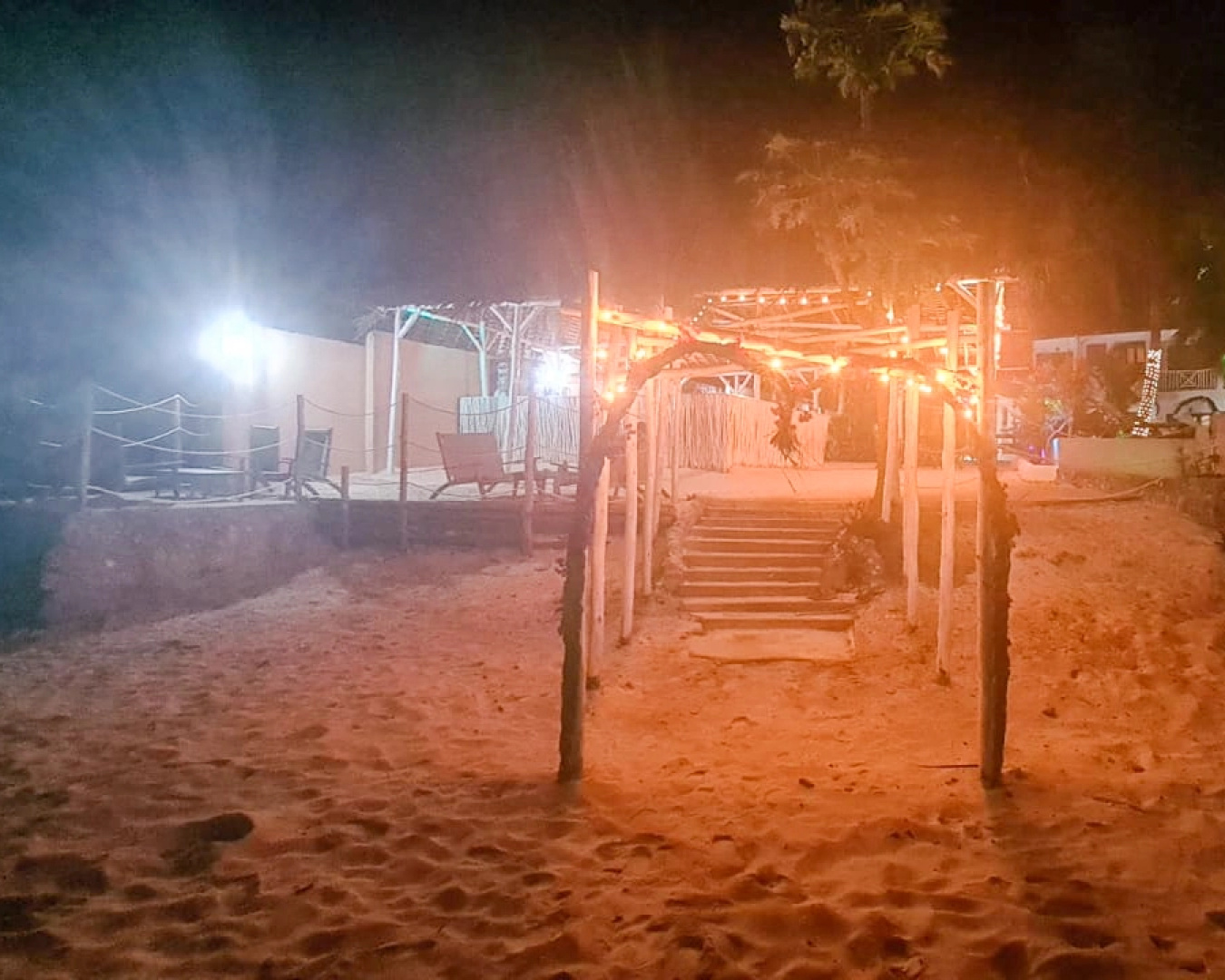Отель Five Palms