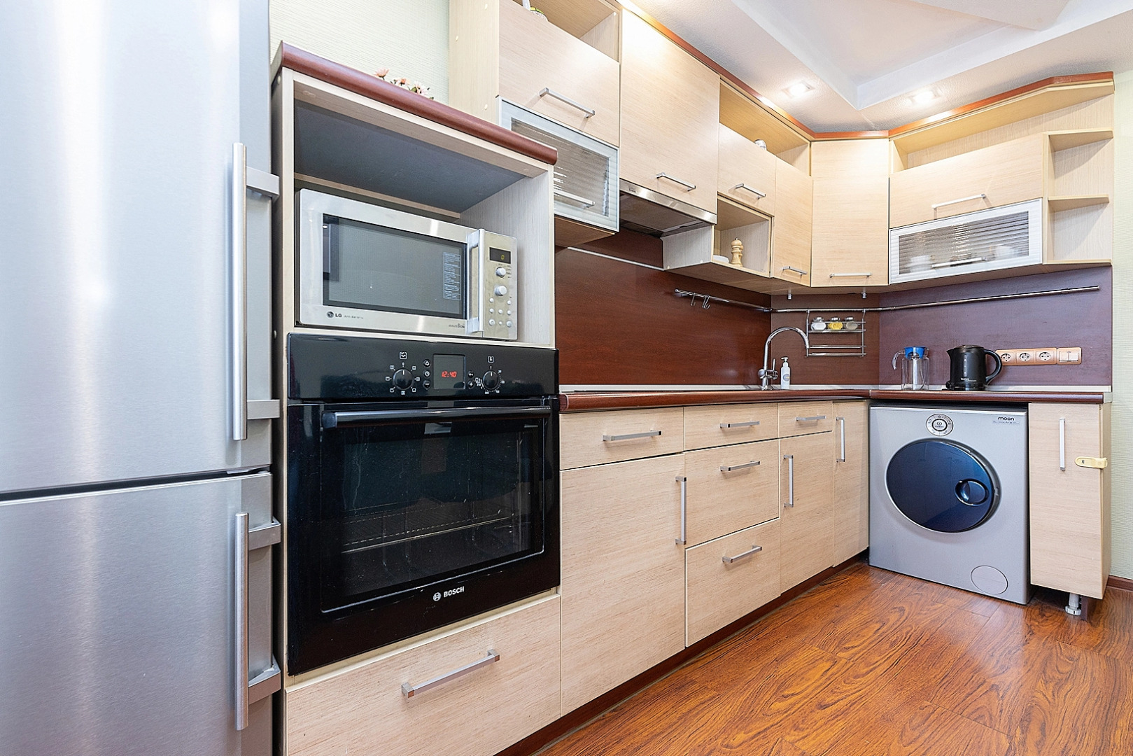 Апартаменты двухкомнатные  на Мещерском бульваре 3/3 .м.Cтрелка. Сова-Дом